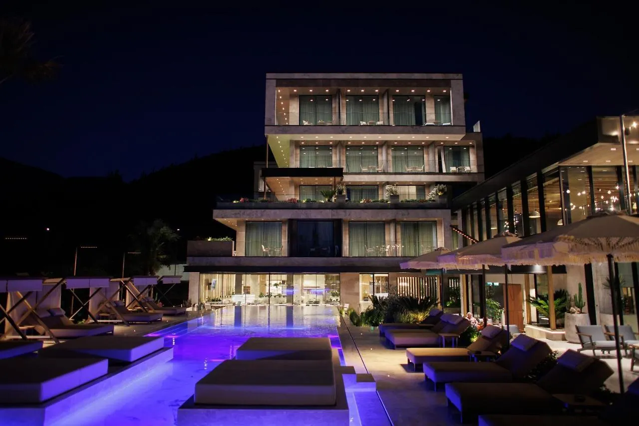 Prado Luxury Hotel 히마레