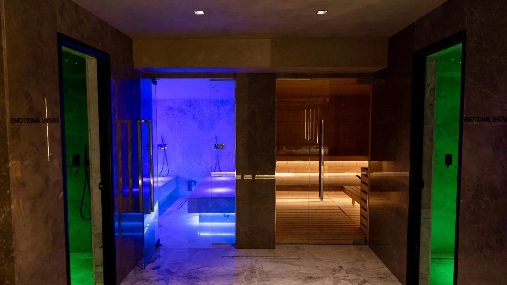 Prado Luxury Hotel 히마레