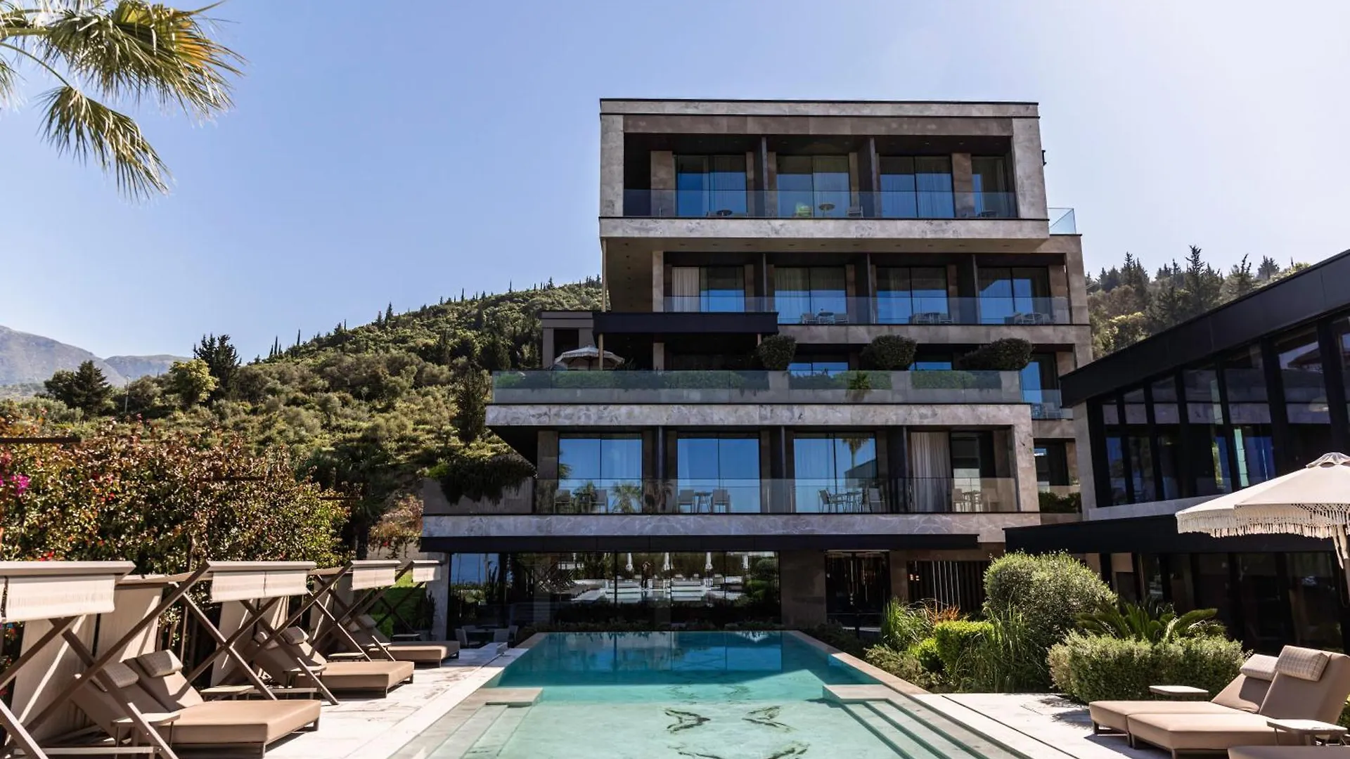 Prado Luxury Hotel 히마레