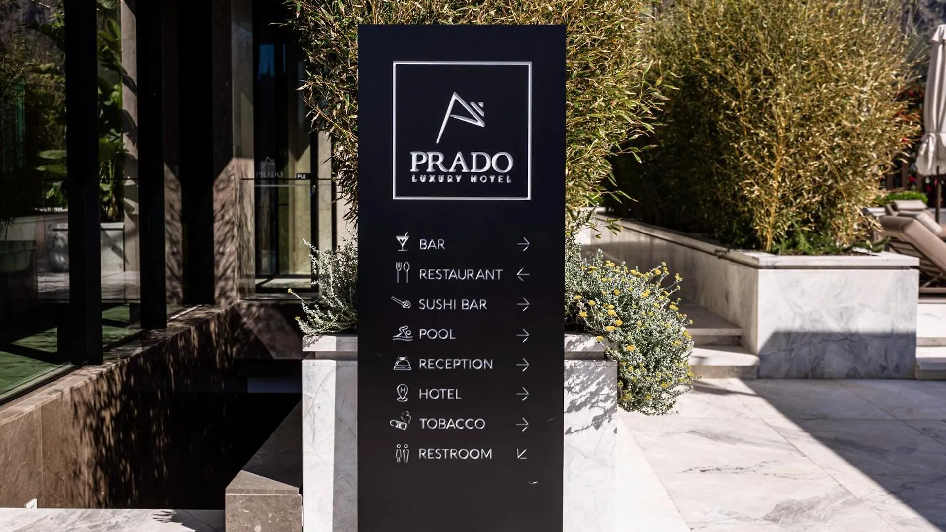 Prado Luxury Hotel 히마레